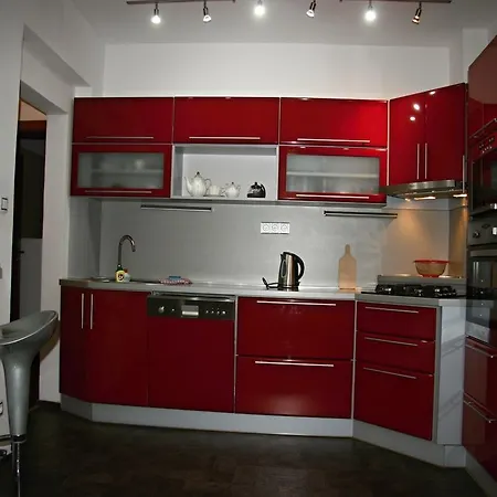 Dr. Engla Apartment *